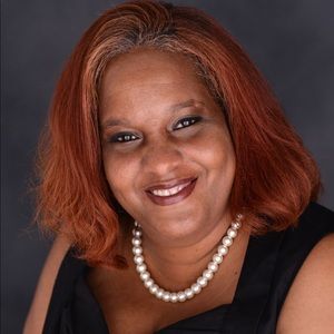 Meet your Posher, Deandra